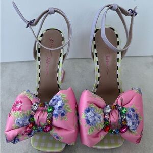 Betsey Johnson Bow Embellished Pump, Size 7.5